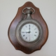 Wanduhr, Taschenuhr aus Holz und Zinn