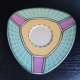 Untertasse, 3-eckich, cremeweiß, mit bunt gestaltetem Design